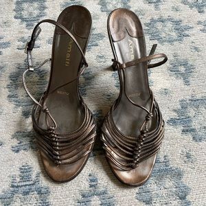 Amalfi Brand scrappy vintage heels